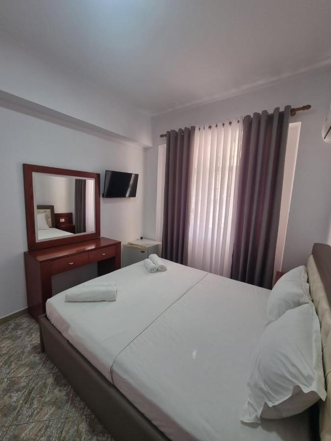 Ideal Apartments & Rooms Sarandë Exterior foto